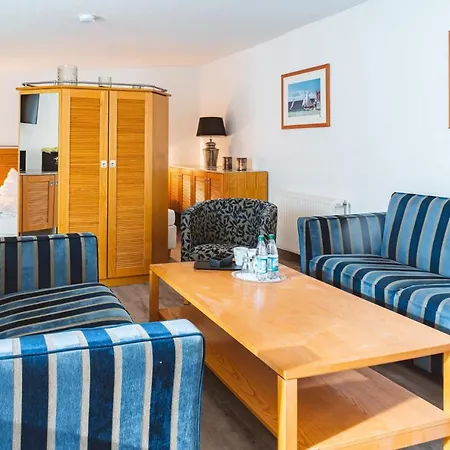Apartment Hanse Appartments Ii Warnemuende Mit Parkplatz Rostock
